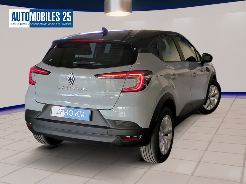 Photo 2 de l'offre de RENAULT CAPTUR II 1.0 TCE 90CH EVOLUTION - 26% à 20999€ chez Automobiles 25