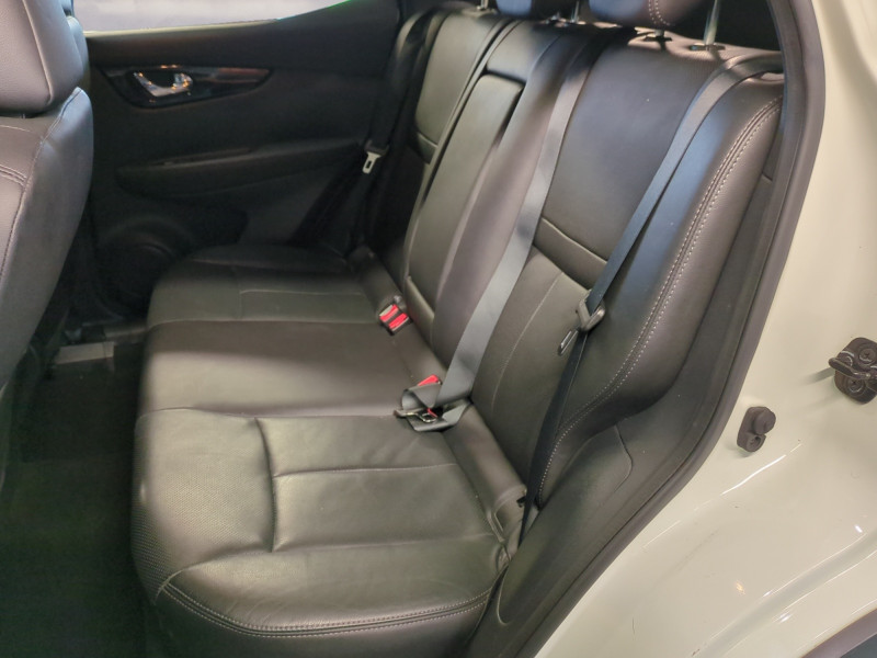 Photo 6 de l'offre de NISSAN QASHQAI 1.6 DCI 130CH TEKNA ALL-MODE 4X4-I EURO6 à 13990€ chez Automobiles 25