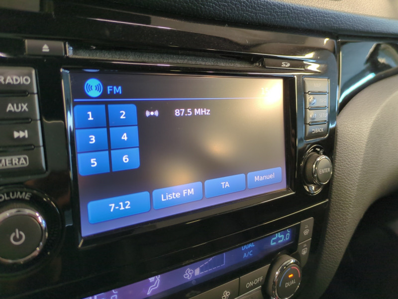 Photo 11 de l'offre de NISSAN QASHQAI 1.6 DCI 130CH TEKNA ALL-MODE 4X4-I EURO6 à 13990€ chez Automobiles 25
