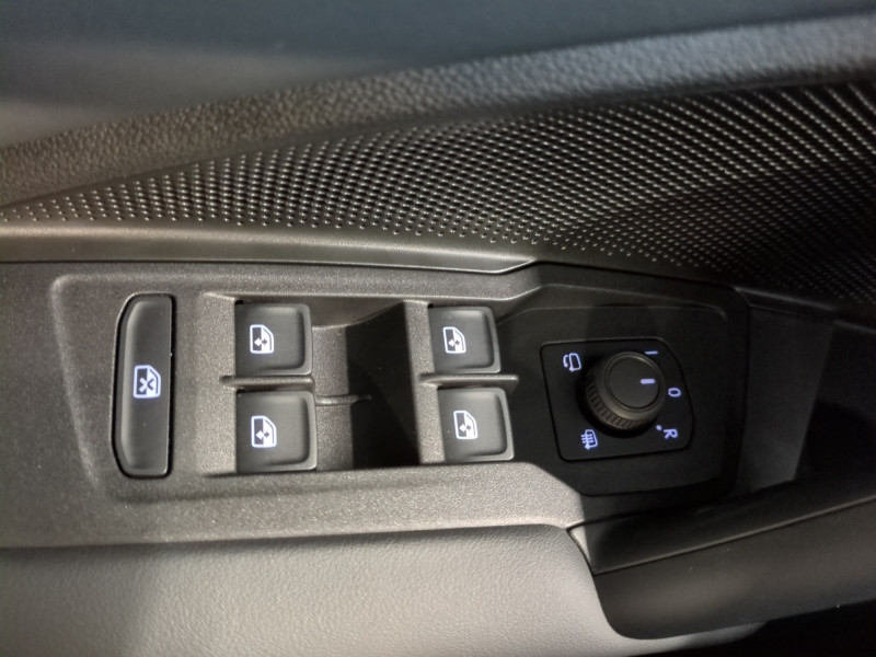 Photo 16 de l'offre de VOLKSWAGEN TIGUAN 1.5 TSI 150CH LIFE PLUS DSG7 à 33990€ chez Automobiles 25