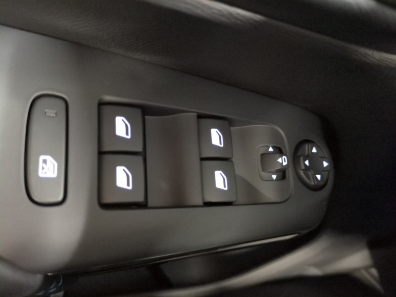 Photo 18 Citroen C5 AIRCROSS 1.5 BLUEHDI 130CH MAX BOITE AUTOMATIQUE -35% Diesel BLEU ECLIPSE en vente chez Automobiles 25 Photo 18 de l'offre de CITROEN C5 AIRCROSS 1.5 BLUEHDI 130CH MAX BOITE AUTOMATIQUE -35% à 26999€ chez Automobiles 25