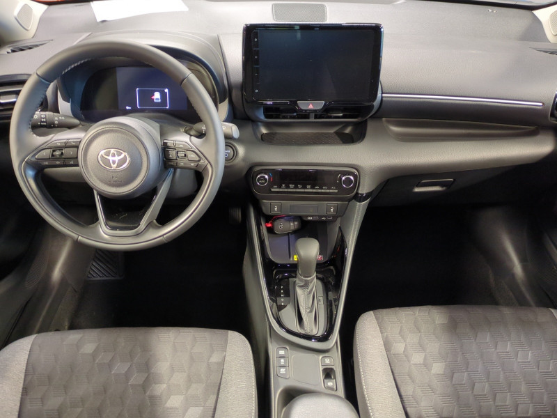 Photo 3 de l'offre de TOYOTA YARIS 116H DESIGN 5P MY25 -15% à 23499€ chez Automobiles 25