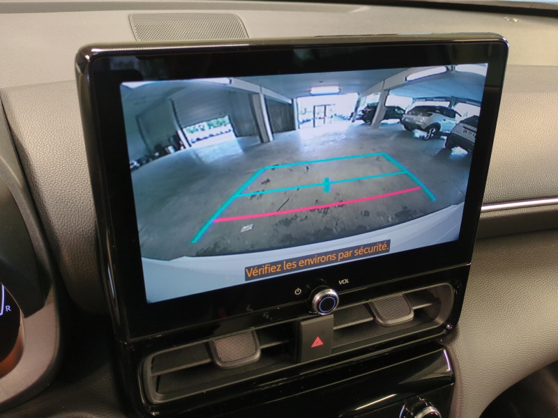 Photo 13 Toyota YARIS CROSS 130H DESIGN MY25 -17 % Hybride BLANC NACRÉ en vente chez Automobiles 25 Photo 13 de l'offre de TOYOTA YARIS CROSS 130H DESIGN MY25 -17 % à 26999€ chez Automobiles 25