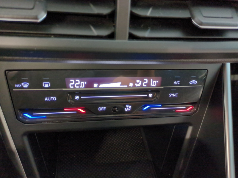 Photo 15 de l'offre de VOLKSWAGEN POLO 1.0 TSI 95CH LIFE DSG7 à 20599€ chez Automobiles 25