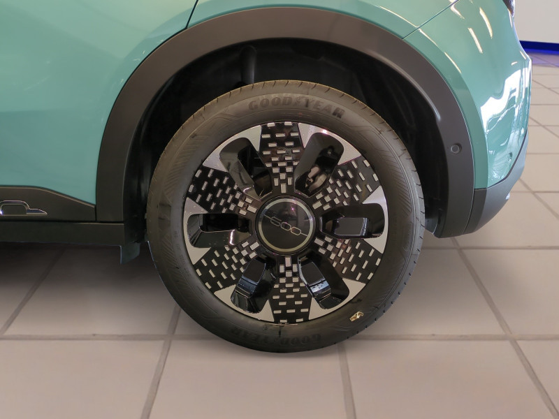 Photo 20 de l'offre de FIAT 600 1.2 HYBRID TURBO 145CH LA PRIMA DCT6 -22% à 25998€ chez Automobiles 25