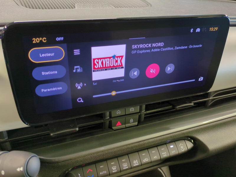 Photo 10 Fiat 600 1.2 HYBRID TURBO 145CH LA PRIMA DCT6 -22% Hybride VERT SKY / TOIT NOIR en vente chez Automobiles 25 Photo 10 de l'offre de FIAT 600 1.2 HYBRID TURBO 145CH LA PRIMA DCT6 -22% à 25998€ chez Automobiles 25