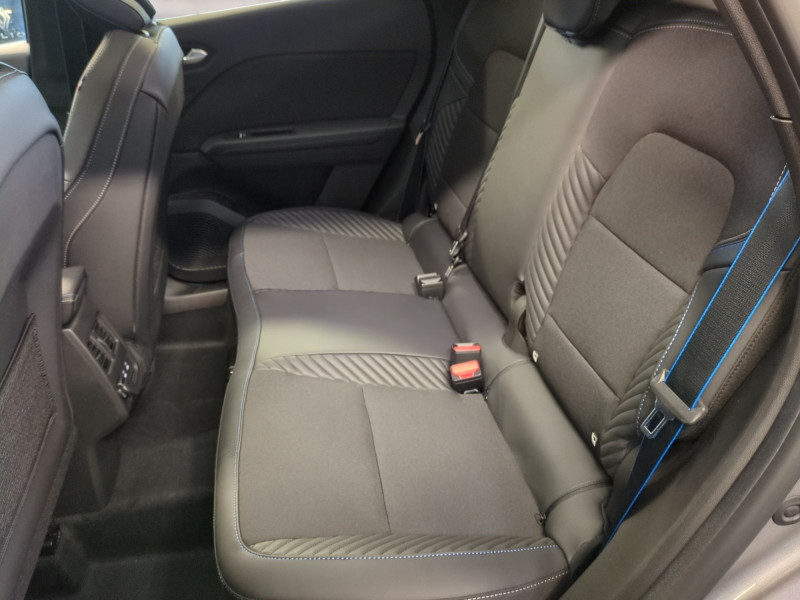 Photo 5 de l'offre de RENAULT SYMBIOZ 1.6 E-TECH FULL HYBRID 145CH ESPRIT ALPINE-25% à 29998€ chez Automobiles 25