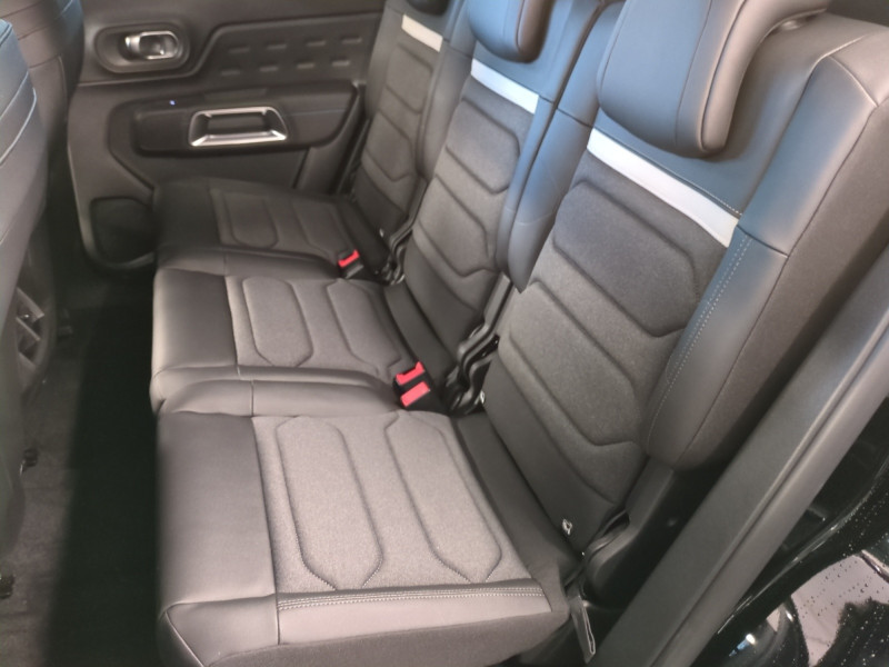 Photo 7 Citroen C5 AIRCROSS 1.2 HYBRIDE 145CH PLUS BOITE AUTOMATIQUE -27% Hybride NOIR PERLA en vente chez Automobiles 25 Photo 7 de l'offre de CITROEN C5 AIRCROSS 1.2 HYBRIDE 145CH PLUS BOITE AUTOMATIQUE -27% à 28499€ chez Automobiles 25