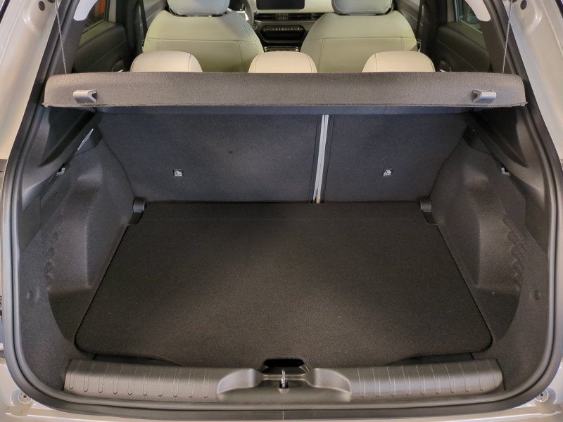 Photo 18 de l'offre de FIAT 600 1.2 HYBRID TURBO 145CH LA PRIMA DCT6 -22% à 25998€ chez Automobiles 25