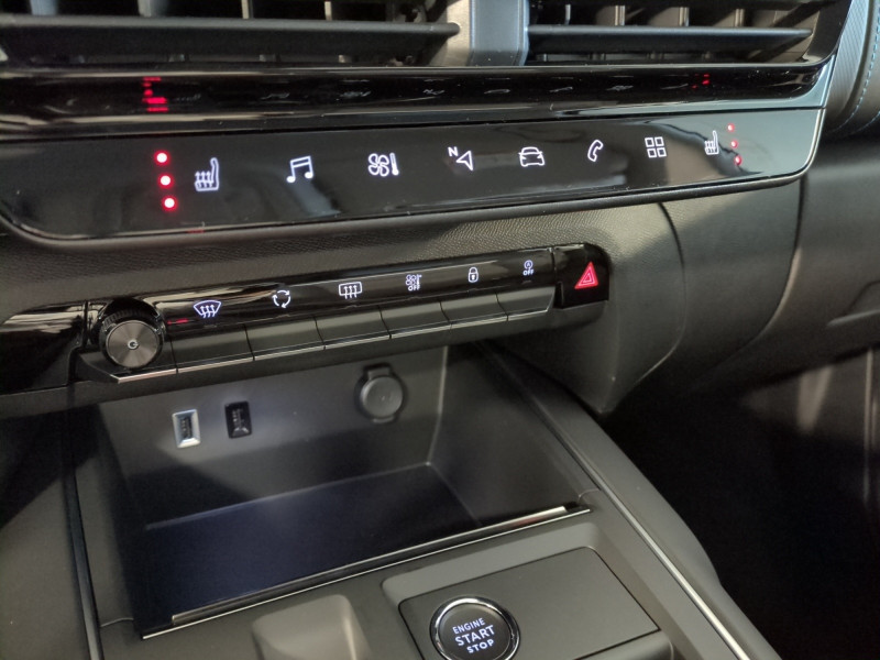 Photo 16 de l'offre de CITROEN C5 AIRCROSS 1.2 HYBRIDE 145CH PLUS BOITE AUTOMATIQUE -27% à 28499€ chez Automobiles 25