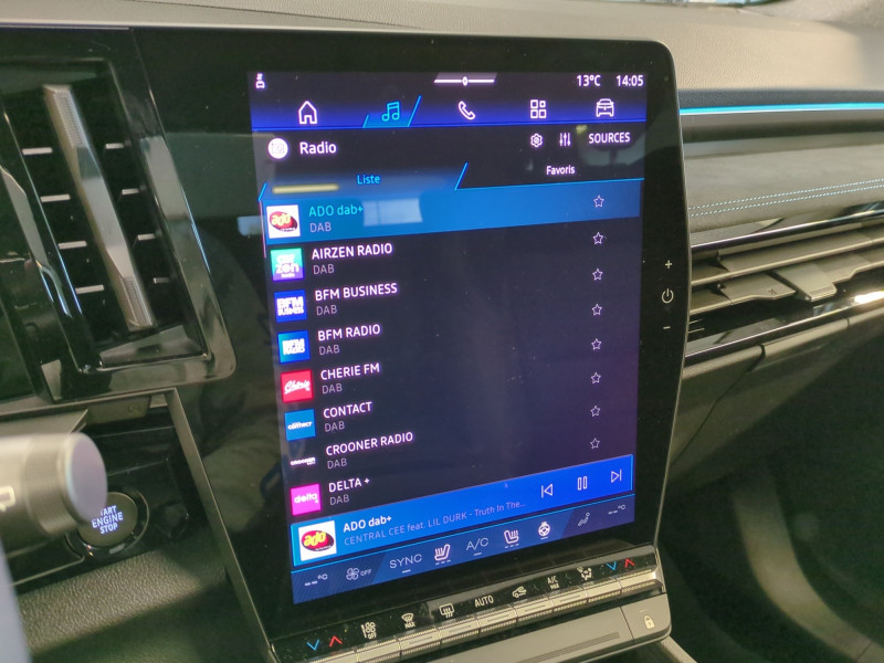 Photo 10 de l'offre de RENAULT AUSTRAL 1.2 E-TECH FULL HYBRID 200CH ESPRIT ALPINE -20% à 38799€ chez Automobiles 25