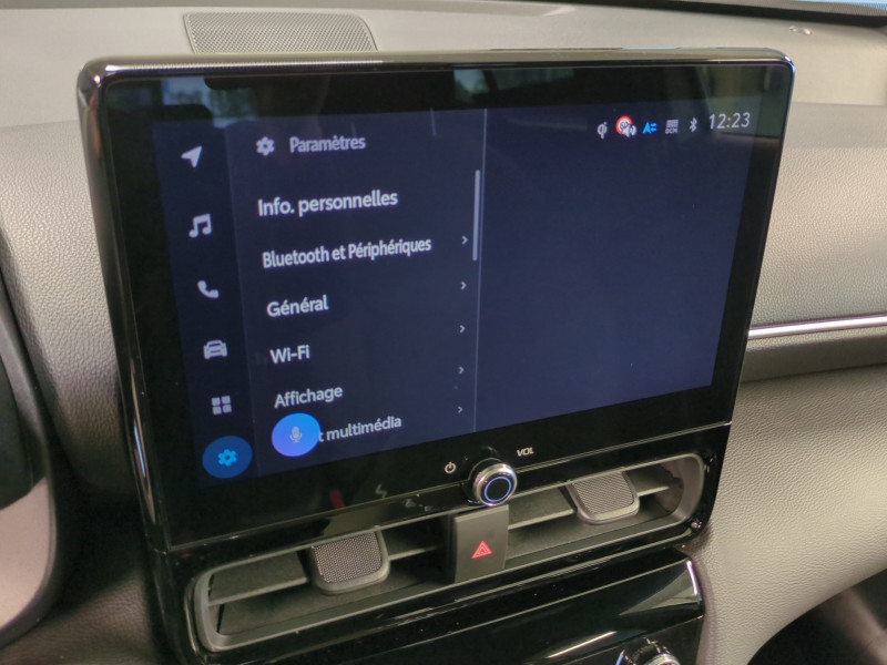 Photo 12 de l'offre de TOYOTA YARIS CROSS 130H DESIGN MY25 -17% à 26999€ chez Automobiles 25