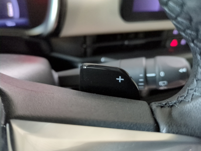 Photo 14 Fiat 600 1.2 HYBRID TURBO 145CH LA PRIMA DCT6 -22% Essence SABLE EARTH / TOIT N en vente chez Automobiles 25 Photo 14 de l'offre de FIAT 600 1.2 HYBRID TURBO 145CH LA PRIMA DCT6 -22% à 25998€ chez Automobiles 25