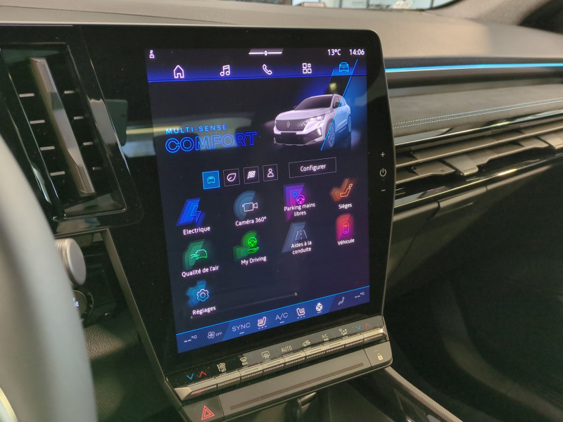 Photo 12 Renault AUSTRAL 1.2 E-TECH FULL HYBRID 200CH ESPRIT ALPINE -20% Hybride BLANC NACRÉ / TOIT N en vente chez Automobiles 25 Photo 12 de l'offre de RENAULT AUSTRAL 1.2 E-TECH FULL HYBRID 200CH ESPRIT ALPINE -20% à 38799€ chez Automobiles 25