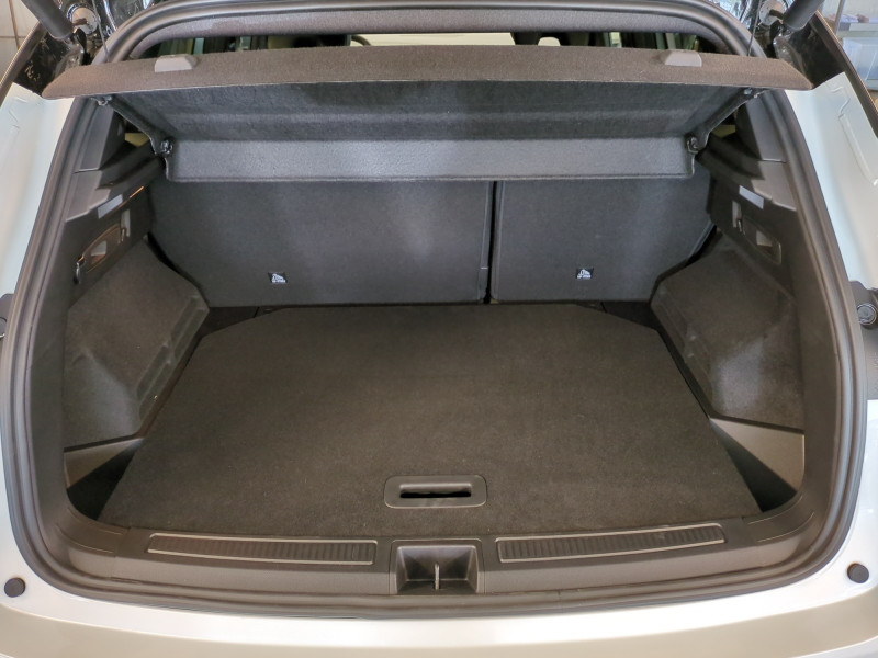 Photo 16 Renault AUSTRAL 1.2 E-TECH FULL HYBRID 200CH ESPRIT ALPINE -20% Hybride BLANC NACRÉ / TOIT N en vente chez Automobiles 25 Photo 16 de l'offre de RENAULT AUSTRAL 1.2 E-TECH FULL HYBRID 200CH ESPRIT ALPINE -20% à 38799€ chez Automobiles 25