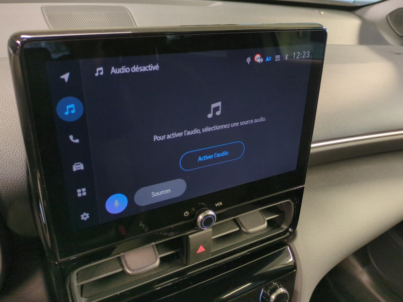 Photo 9 Toyota YARIS CROSS 130H DESIGN MY25 -17% Hybride BLANC NACRE en vente chez Automobiles 25 Photo 9 de l'offre de TOYOTA YARIS CROSS 130H DESIGN MY25 -17% à 26999€ chez Automobiles 25