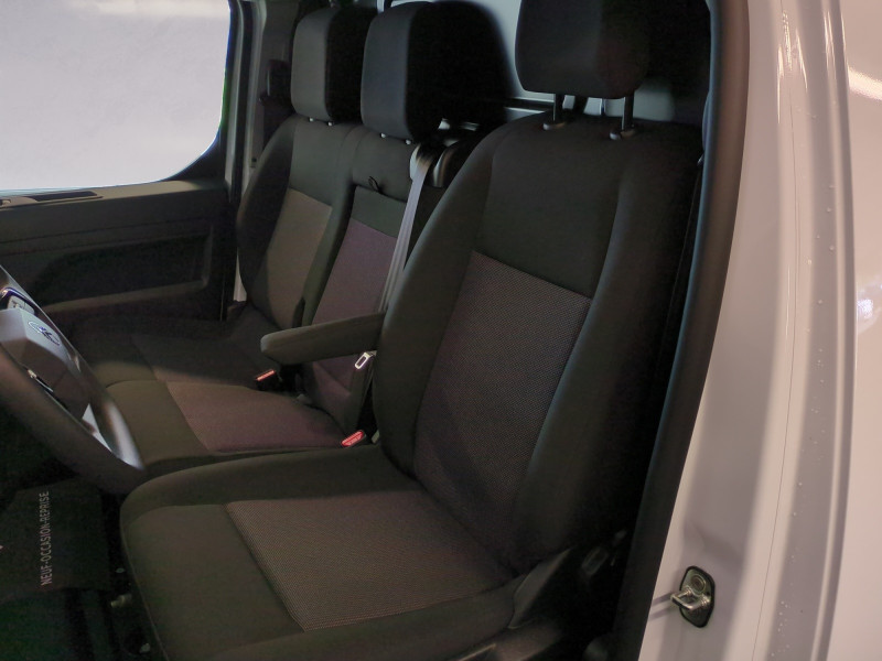 Photo 4 Citroen JUMPY FG XL 2.0 BLUEHDI 145CH S&S EAT8 -35% Diesel BLANC ICY en vente chez Automobiles 25 Photo 4 de l'offre de CITROEN JUMPY FG XL 2.0 BLUEHDI 145CH S&S EAT8 -35% à 31199€ chez Automobiles 25