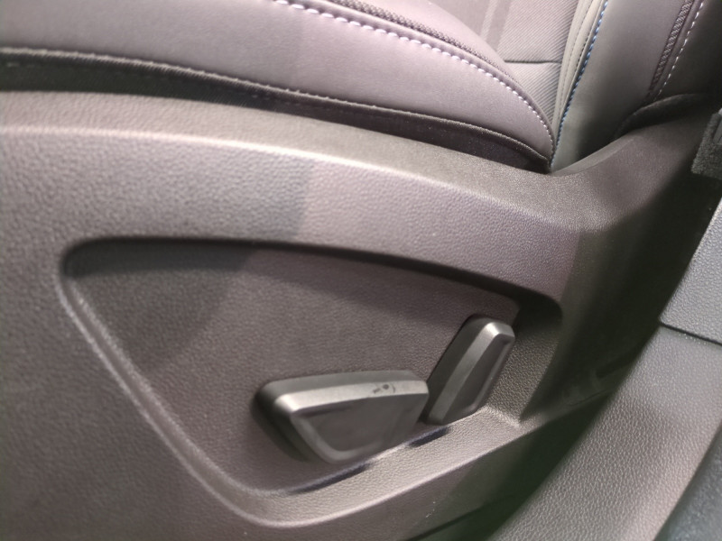 Photo 16 de l'offre de RENAULT SYMBIOZ 1.6 E-TECH FULL HYBRID 145CH ESPRIT ALPINE -22% à 30998€ chez Automobiles 25