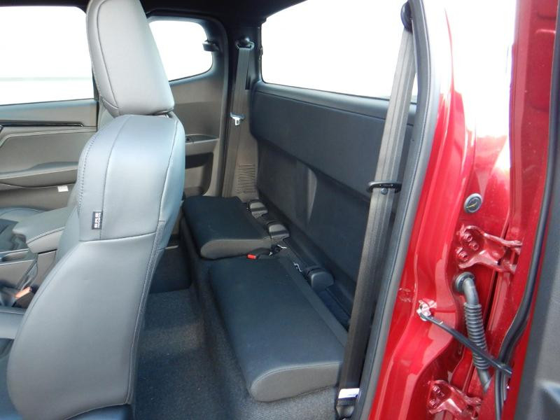 Photo 6 de l'offre de ISUZU D-Max 1.9 Ddi 164ch N60 FF Space A/T à 43390€ chez Garage Bazin