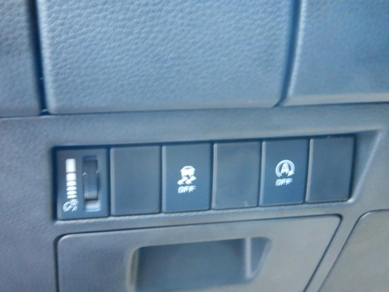 Photo 15 de l'offre de ISUZU D-Max 1.9 Ddi 164ch N60 FF Space A/T à 43390€ chez Garage Bazin