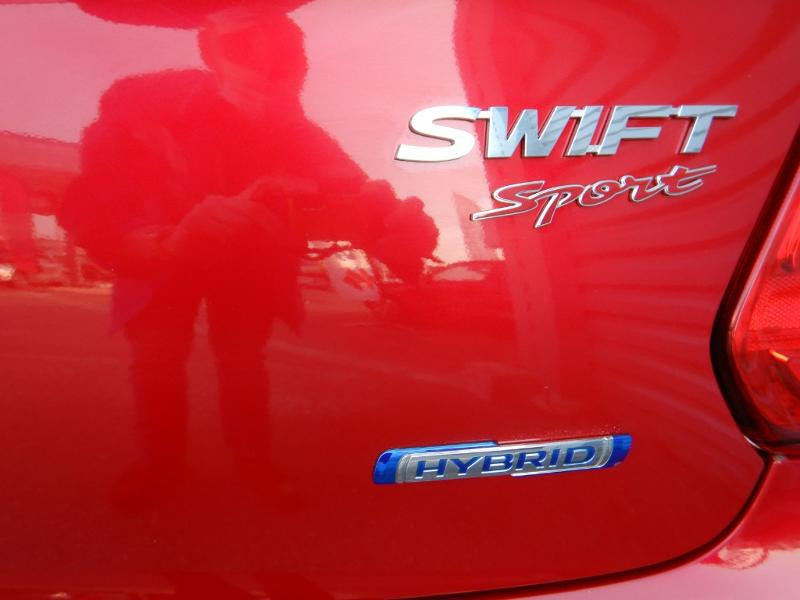 Photo 6 de l'offre de SUZUKI Swift 1.4 Boosterjet Hybrid 129ch Sport à 21700€ chez Garage Bazin