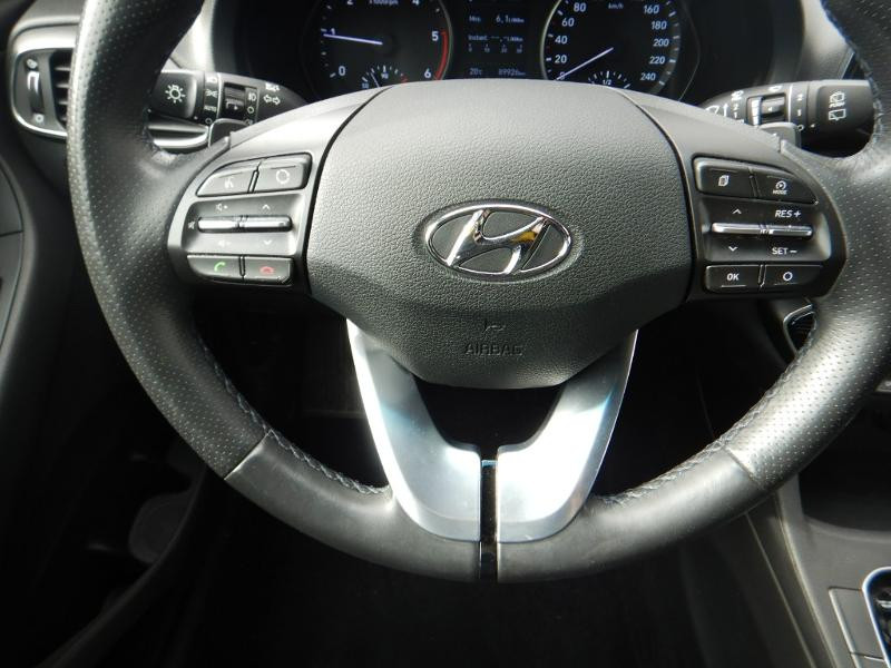 Photo 7 de l'offre de HYUNDAI i30 1.6 CRDi 115ch Edition Navi DCT-7 Euro6d-T à 15990€ chez Garage Bazin