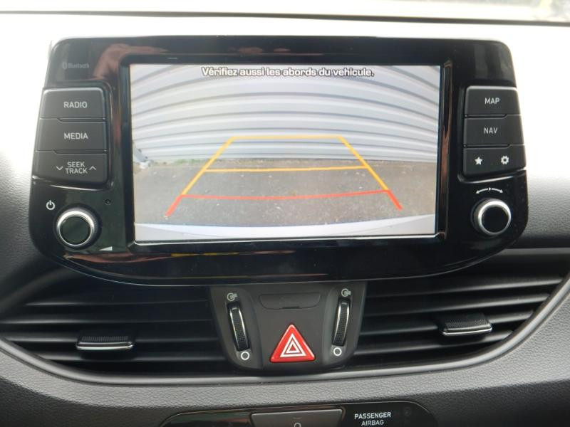 Photo 13 de l'offre de HYUNDAI i30 1.6 CRDi 115ch Edition Navi DCT-7 Euro6d-T à 15990€ chez Garage Bazin