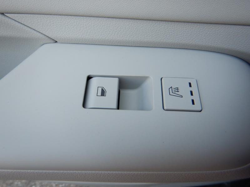 Photo 10 de l'offre de HYUNDAI Kona 1.6 GDi 141ch Hybrid Executive DCT-6 à 35750€ chez Garage Bazin