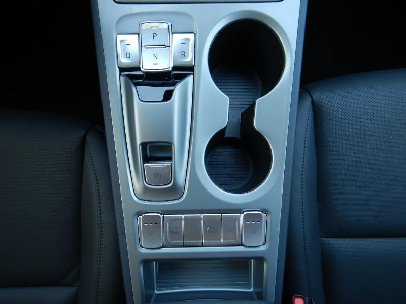 Photo 17 de l'offre de HYUNDAI Kona Electric 64kWh - 204ch Executive à 37150€ chez Garage Bazin