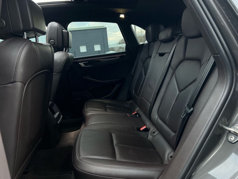 Photo 18 de l'offre de PORSCHE MACAN 3.0 V6 258CH S DIESEL PDK à 42990€ chez BCP Automobiles