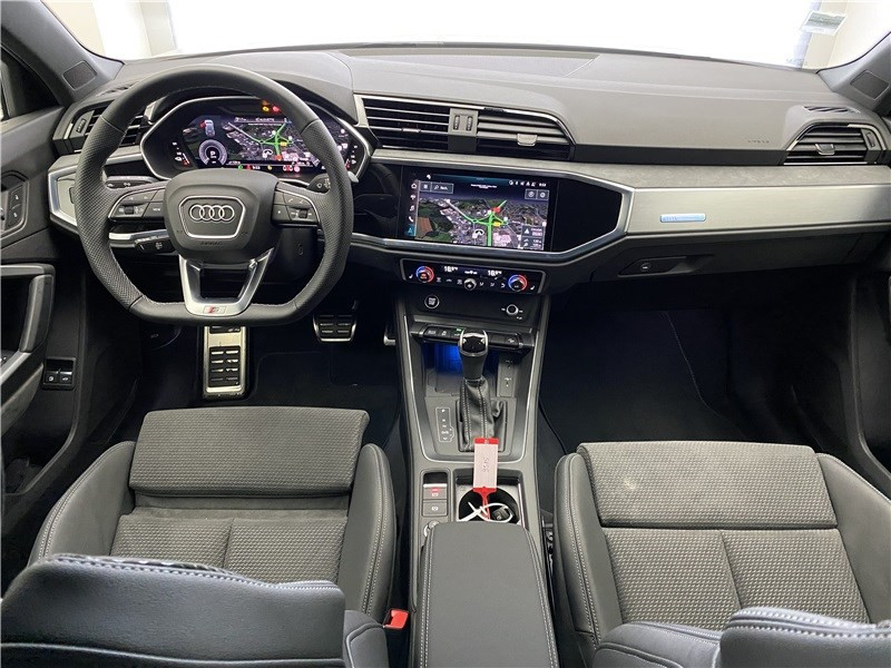 Photo 2 de l'offre de AUDI Q3 VP 45 TFSIE 245 CH S TRONIC 6 à 56700€ chez Alliance Auto – Audi Morlaix
