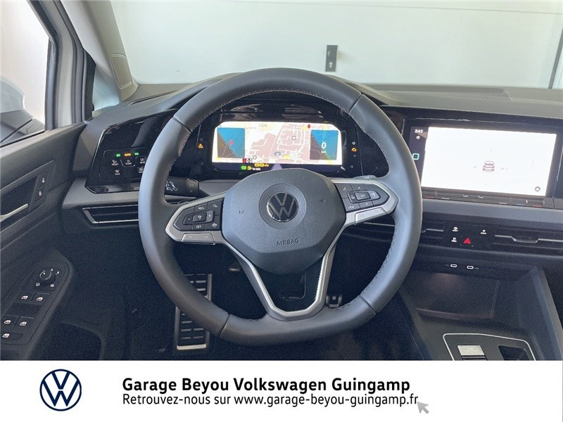 Photo 7 de l'offre de VOLKSWAGEN GOLF 1.5 ETSI OPF 130 DSG7 à 36145€ chez Garage Beyou - Volkswagen Guingamp