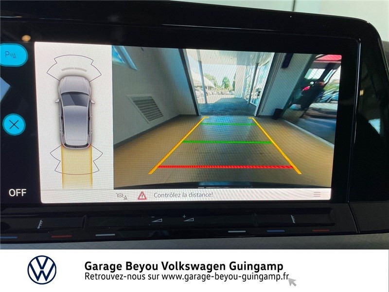 Photo 18 de l'offre de VOLKSWAGEN GOLF 2.0 TDI SCR 115 DSG7 à 37780€ chez Garage Beyou - Volkswagen Guingamp