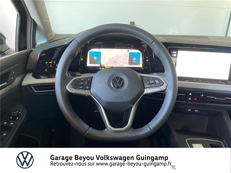 Photo 7 de l'offre de VOLKSWAGEN GOLF 2.0 TDI SCR 115 DSG7 à 37780€ chez Garage Beyou - Volkswagen Guingamp