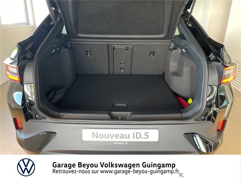 Photo 12 de l'offre de VOLKSWAGEN ID.5 204 CH PRO PERFORMANCE à 57755€ chez Garage Beyou - Volkswagen Guingamp