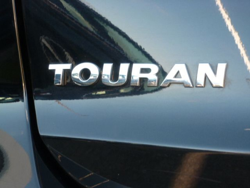 Photo 41 de l'offre de VOLKSWAGEN TOURAN 1.6 TDI 105CH FAP CONFORTLINE à 19350€ chez Azur Automobile