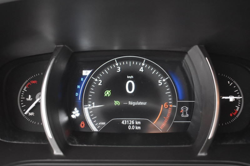 Photo 10 de l'offre de RENAULT MEGANE IV 1.3 TCE 140CH FAP BUSINESS EDC à 18990€ chez Garage Charrier