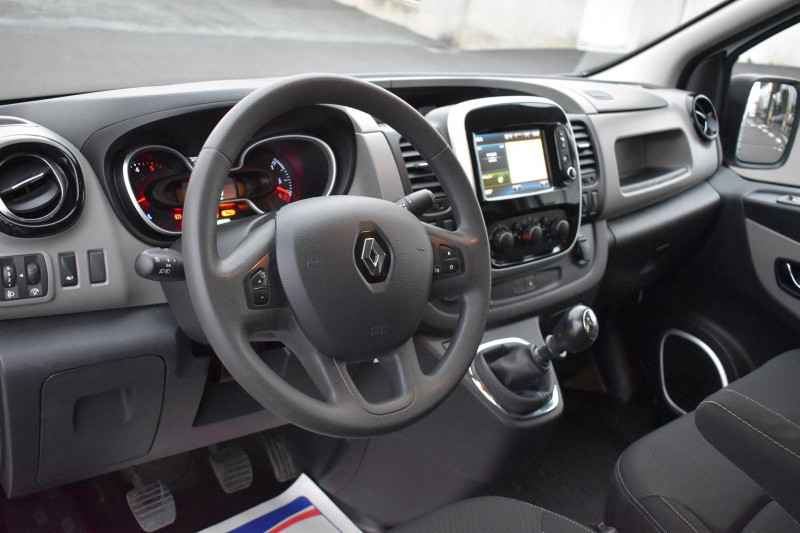 Photo 7 de l'offre de RENAULT TRAFIC III FG L2H1 1200 1.6 DCI 95CH GRAND CONFORT EURO6 à 20990€ chez Garage Charrier