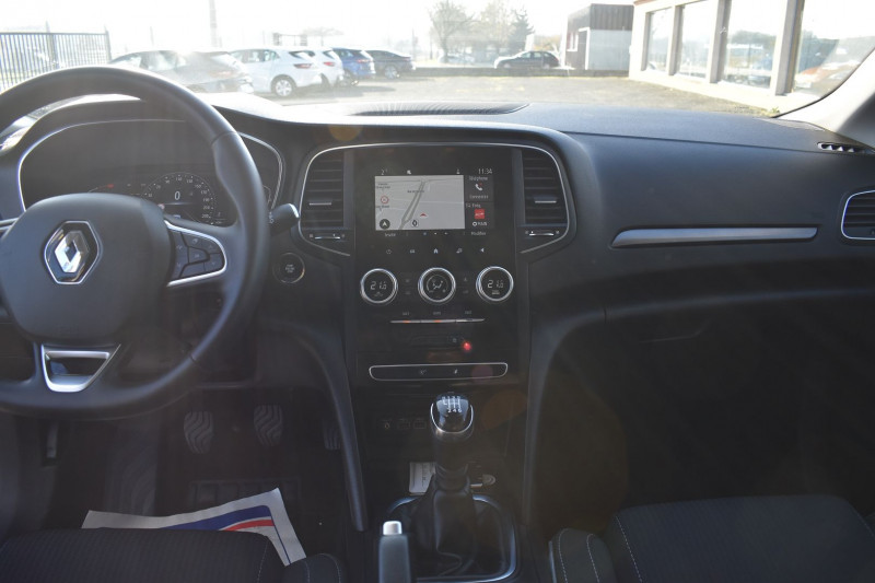Photo 8 de l'offre de RENAULT MEGANE IV ESTATE 1.5 BLUE DCI 115CH BUSINESS à 18990€ chez Garage Charrier