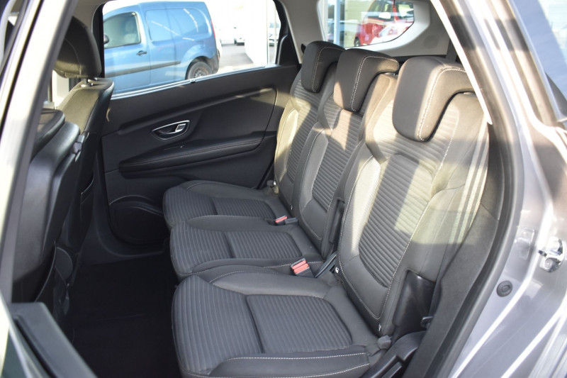 Photo 7 de l'offre de RENAULT GRAND SCENIC IV 1.5 DCI 110CH ENERGY BUSINESS 7 PLACES à 15990€ chez Garage Charrier