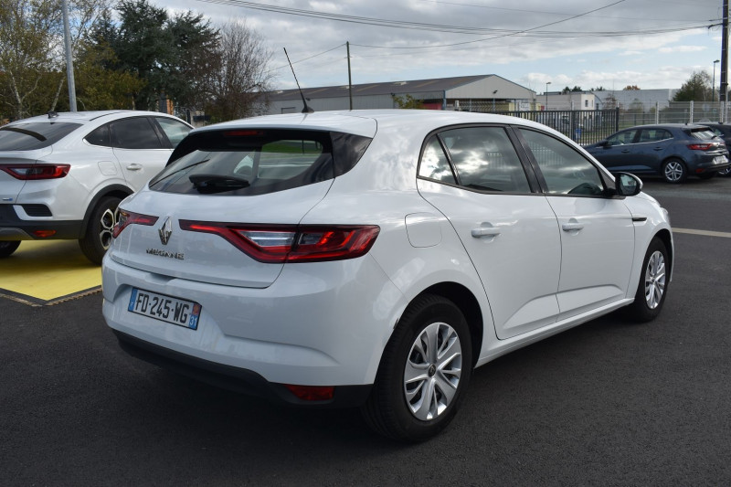 Photo 2 de l'offre de RENAULT MEGANE IV STE 1.5 BLUE DCI 115CH AIR 116G à 10590€ chez Garage Charrier
