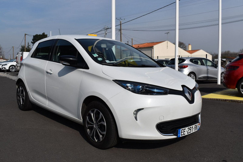 Photo 13 de l'offre de RENAULT ZOE LIFE CHARGE NORMALE TYPE 2 à 9490€ chez Garage Charrier