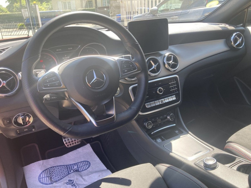 Photo 7 de l'offre de MERCEDES-BENZ CLASSE GLA 200 D FASCINATION 7G-DCT à 28990€ chez ATCA 61