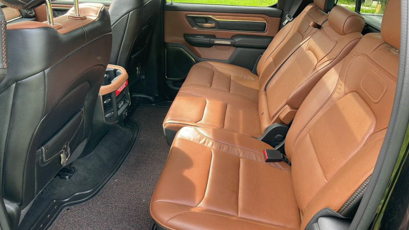 Photo 20 de l'offre de DODGE RAM 1500 5.7 V8 LONGHORN à 85000€ chez François-Pierre automobiles