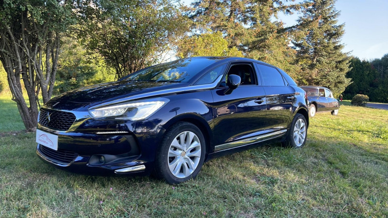 Photo 15 de l'offre de DS DS 5 BLUEHDI 120CH 1955 S&S à 14000€ chez François-Pierre automobiles