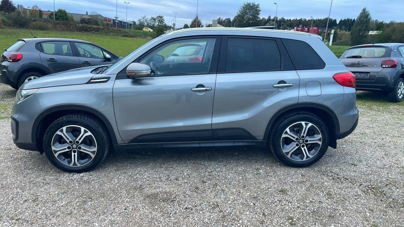 Photo 2 de l'offre de SUZUKI VITARA 1.6 DDIS PACK à 8900€ chez François-Pierre automobiles