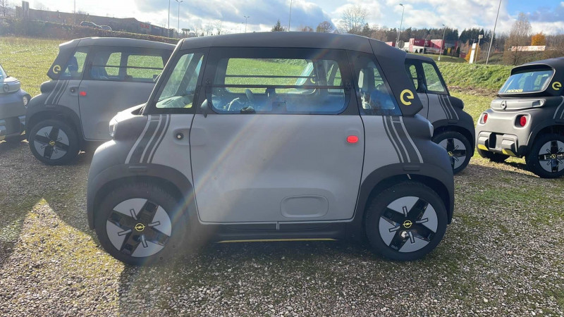 Photo 2 de l'offre de OPEL ROCKS-E TEKNO à 8900€ chez François-Pierre automobiles