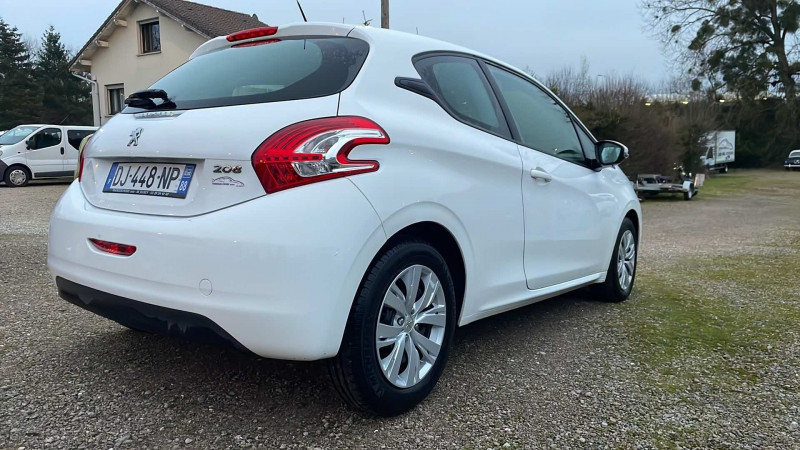 Photo 3 de l'offre de PEUGEOT 208 1.2 VTI ACTIVE 3P à 7500€ chez François-Pierre automobiles