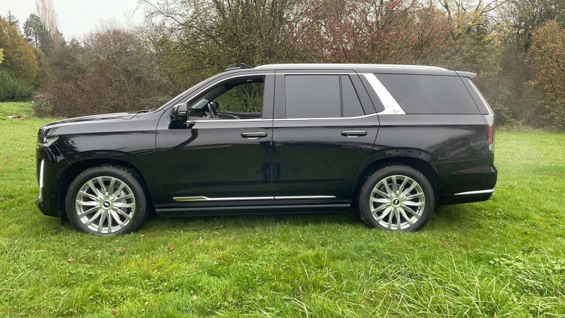 Cadillac ESCALADE 6.2 V8 426CH PLATINUM AWD AT8 Essence NOIR Occasion à vendre