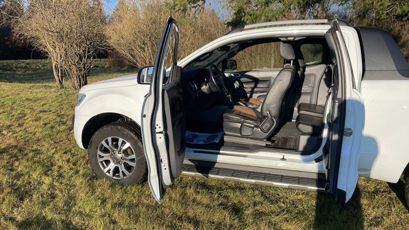 Photo 4 de l'offre de FORD RANGER 3.2 TDCI 200CH SUPER CAB XLT WILDTRAK BVA à 24000€ chez François-Pierre automobiles